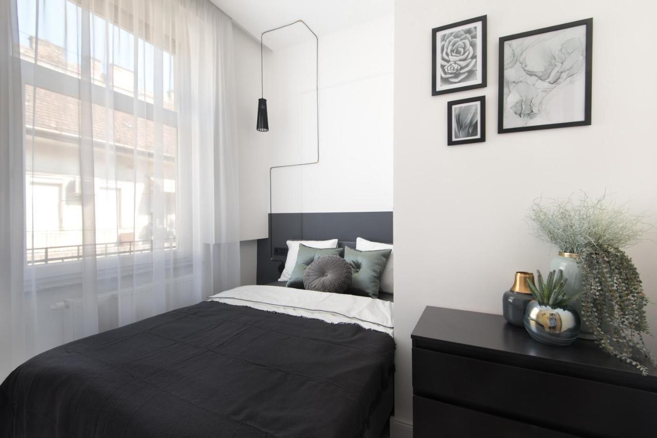 Hollo 3 Bedroom Downtown Apartment บูดาเปสต์ ภายนอก รูปภาพ