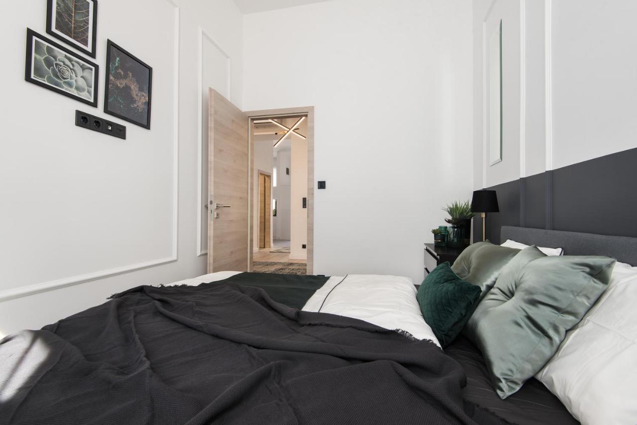 Hollo 3 Bedroom Downtown Apartment บูดาเปสต์ ภายนอก รูปภาพ