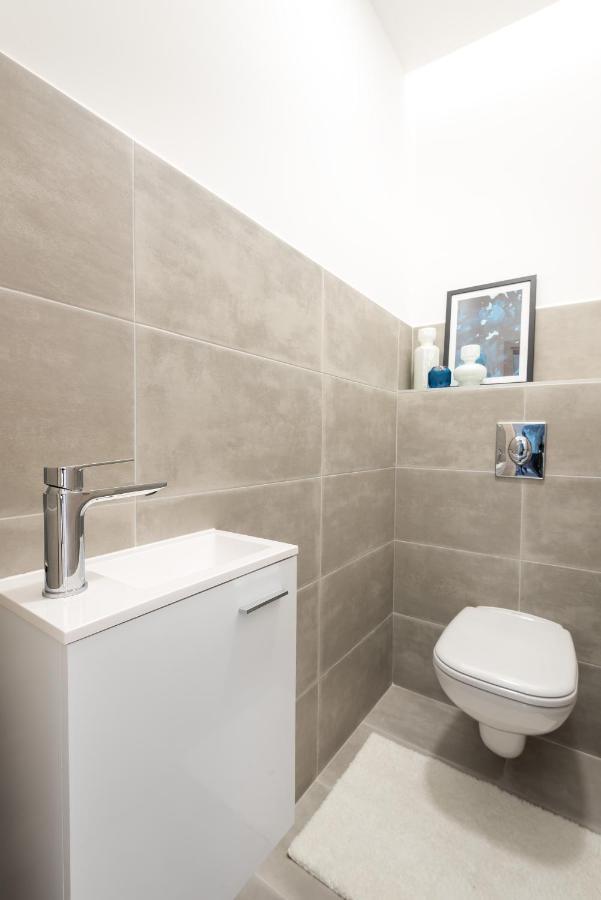 Hollo 3 Bedroom Downtown Apartment บูดาเปสต์ ภายนอก รูปภาพ